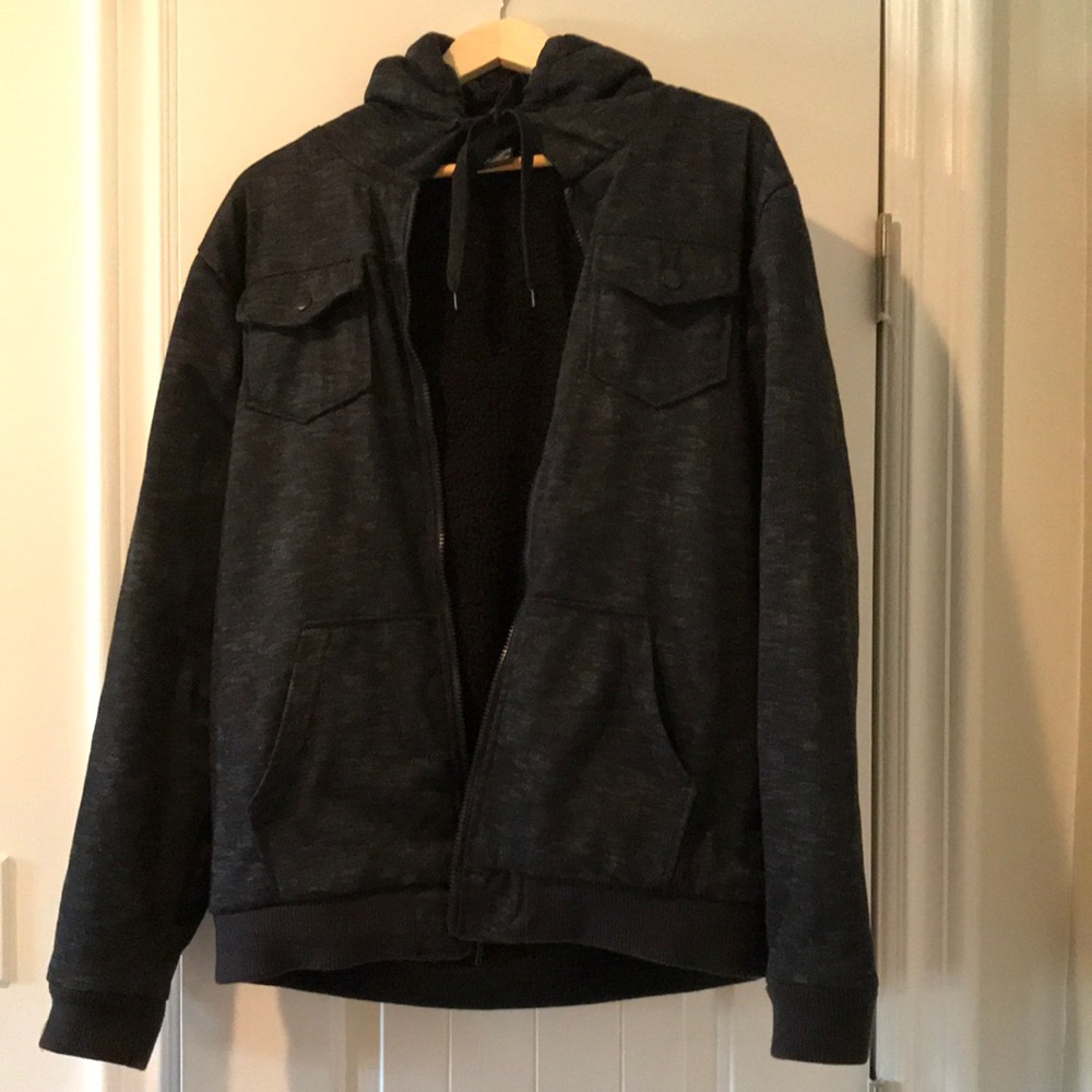 Ring of Fire Sweater in Charcoal Black Size Large (used)